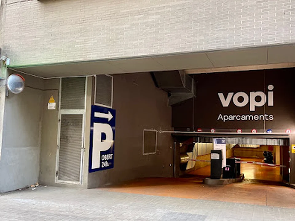 VOPI APARCAMENTS PARKING BAILÉN