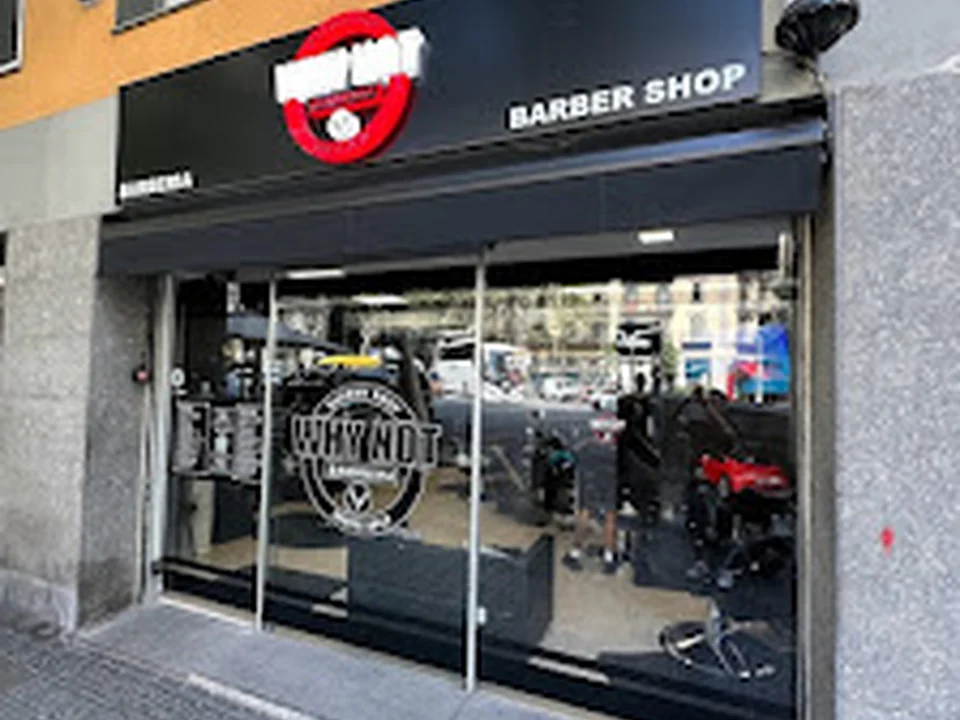 WHY NOT Barber Shop Paris - Peluquería Barbershop en Barcelona