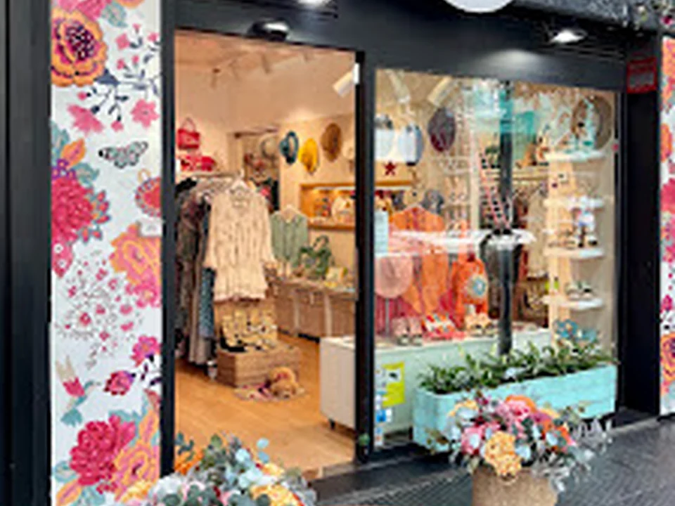 Anjara Barcelona | Tienda de ropa, Vestidos Boho chic Ibicencos, Colecciones artesanales