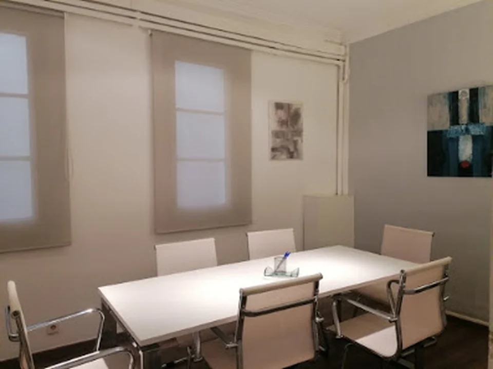 Albos Law, Barcelona