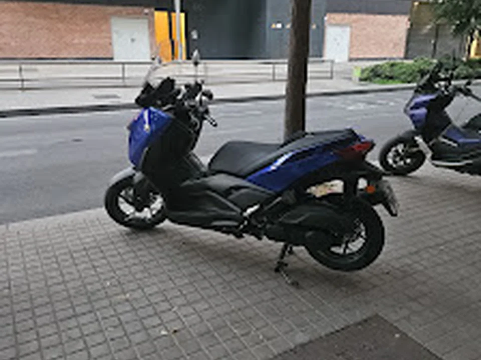 Concessionari Yamaha - BCN Motorbikes - Aragó, Barcelona