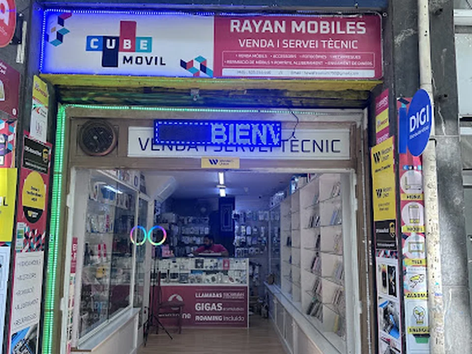 RAYAN MÓBILS I INFORMÀTICA, Barcelona